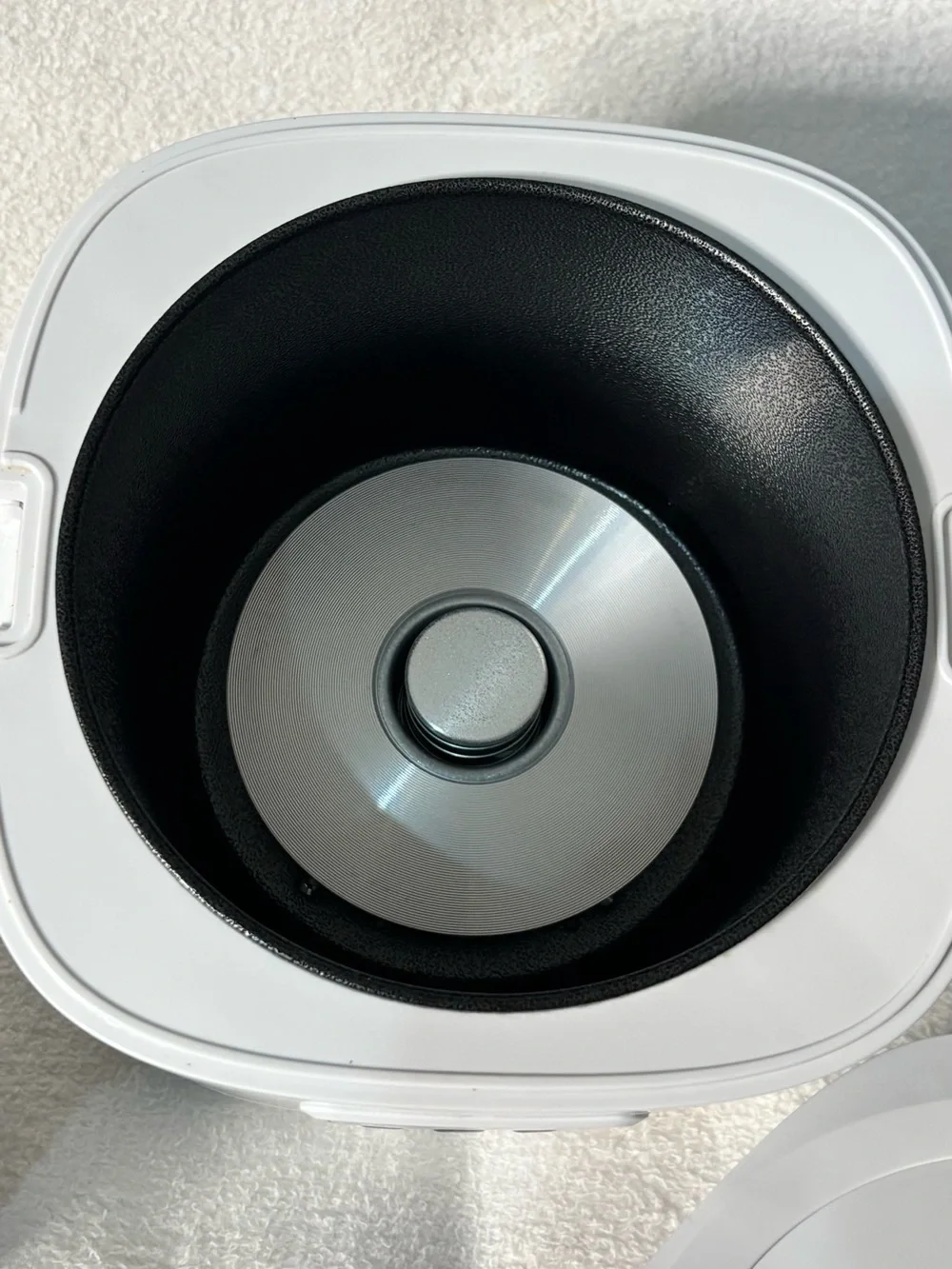 White Multi-Function Rice and Slow Cooker